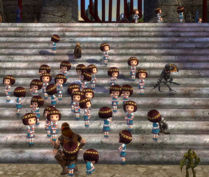 Mini-Gwen-Invasion
