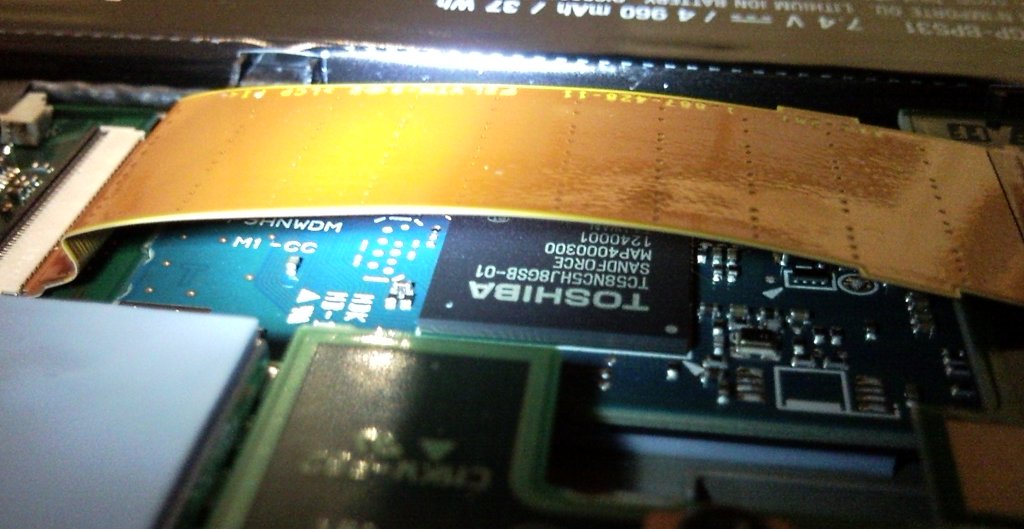 Sony Vaio Duo 11 inside 7